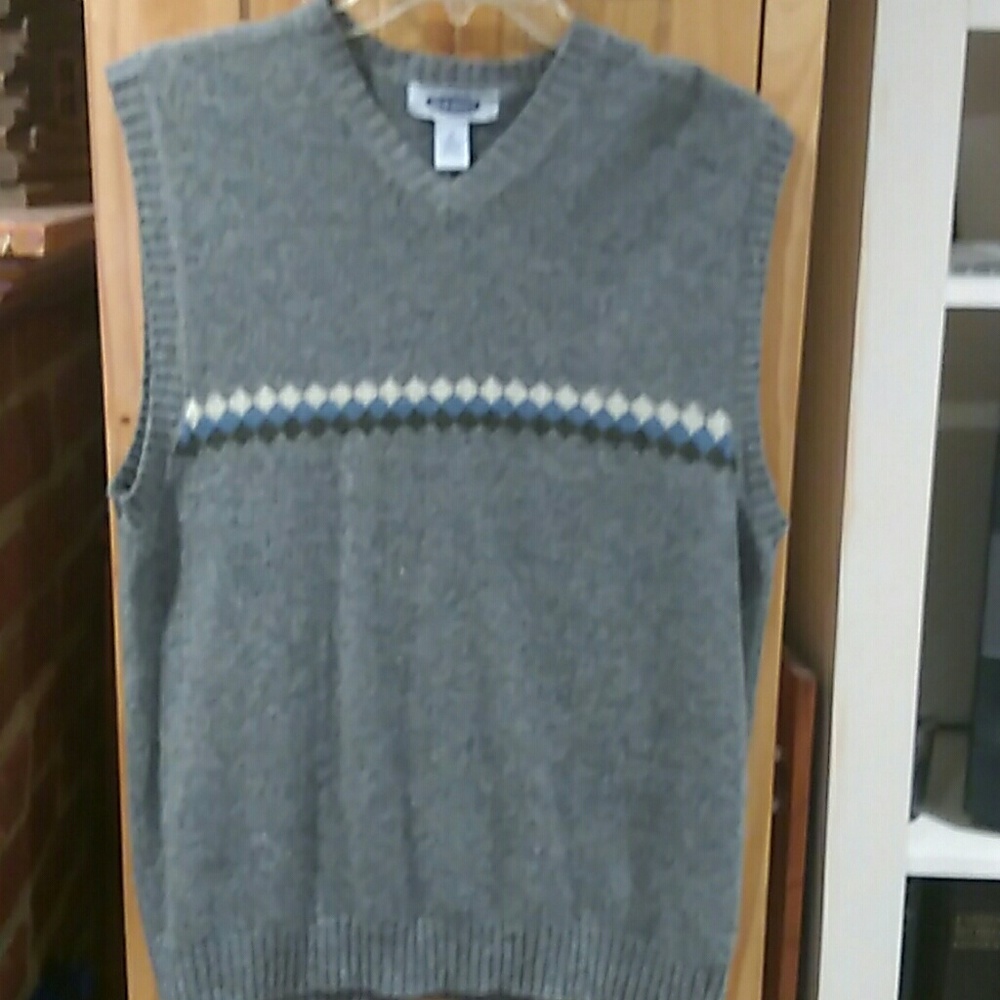 Mens sz M grey vest
